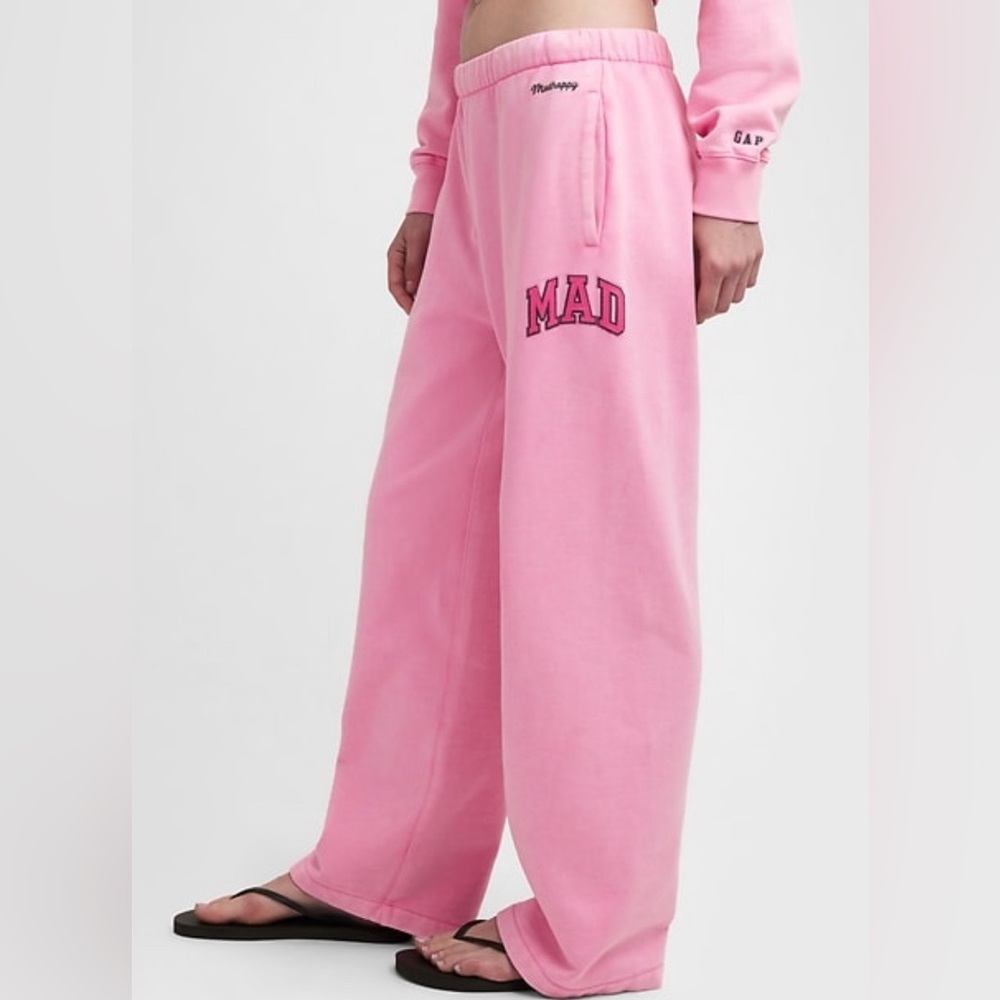 SOLD- BNTW - GAP x Madhappy - Straight Sweatpants - S - Pink/Meadow